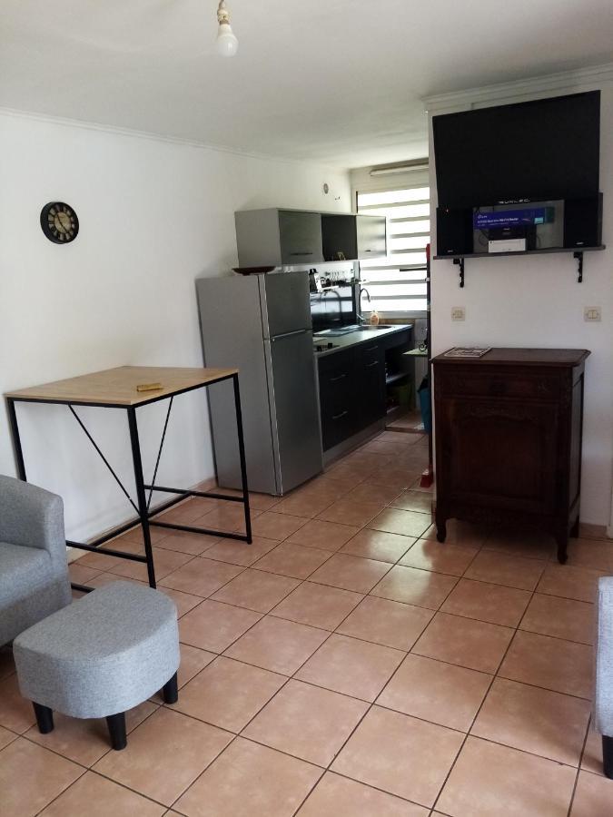 Meuble Le Manguier Apartment Saint Pierre Exterior photo